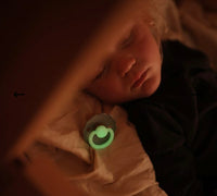 FRIGG DAISY NIGHT NATURAL RUBBER BABY PACIFIER || CROISSANT + CREAM