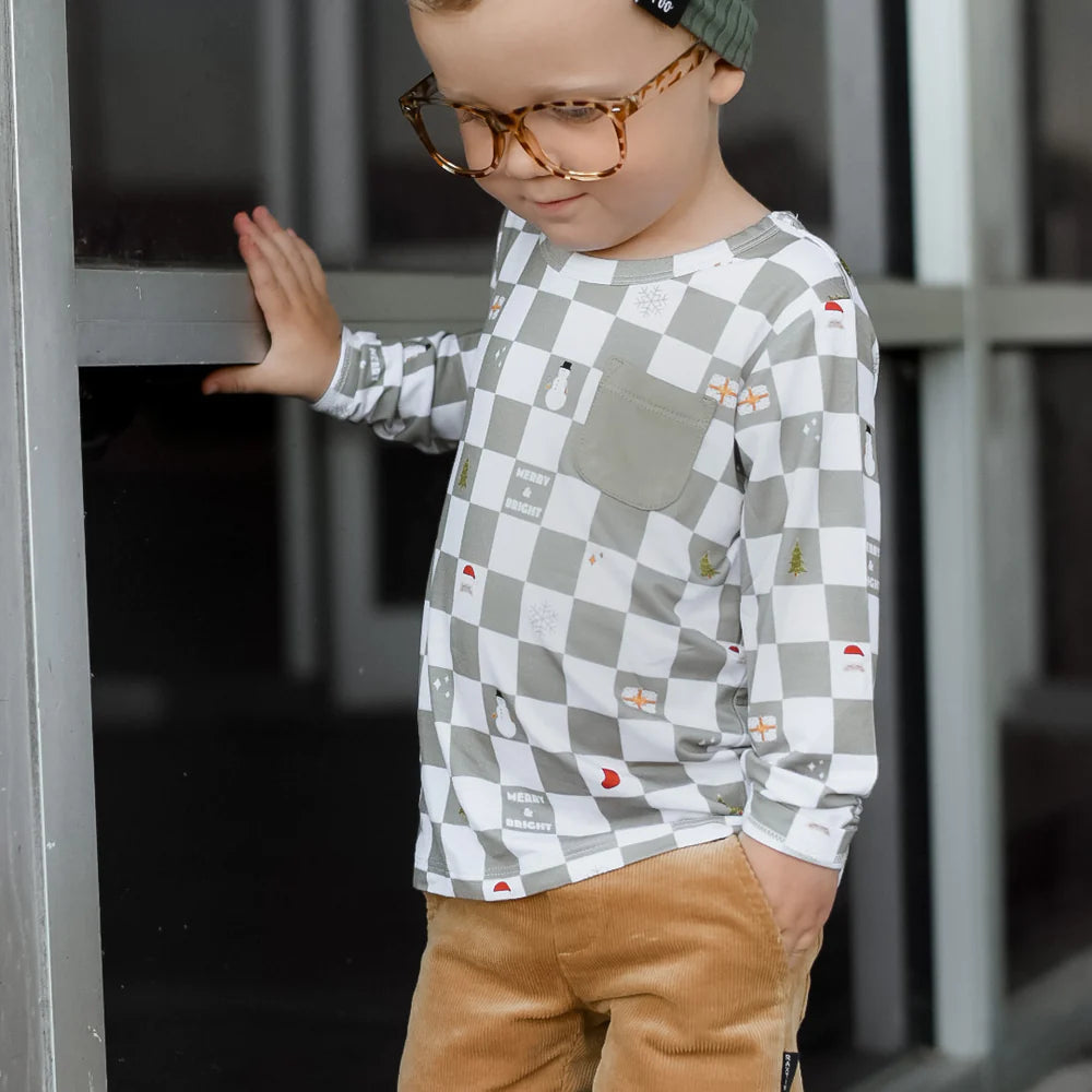 Merry + Bright Checks Dream Pocket Tee || Sage