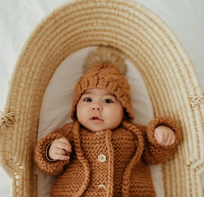 Aspen Cable Knit Bonnet || Pecan