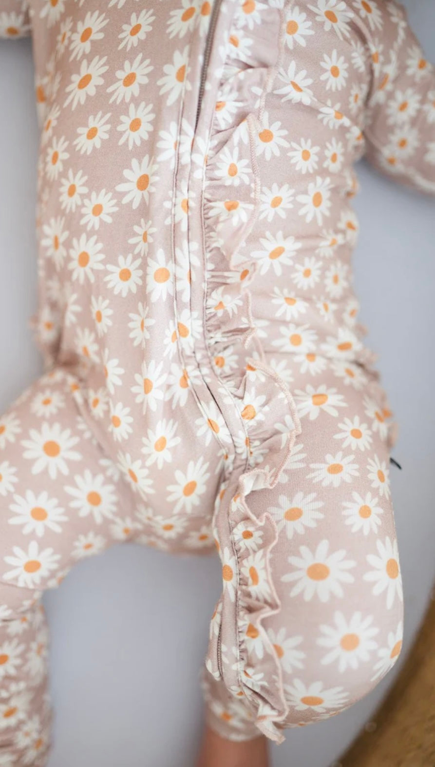 Bamboo Ruffle Zipper One Piece || Dusty Daisy