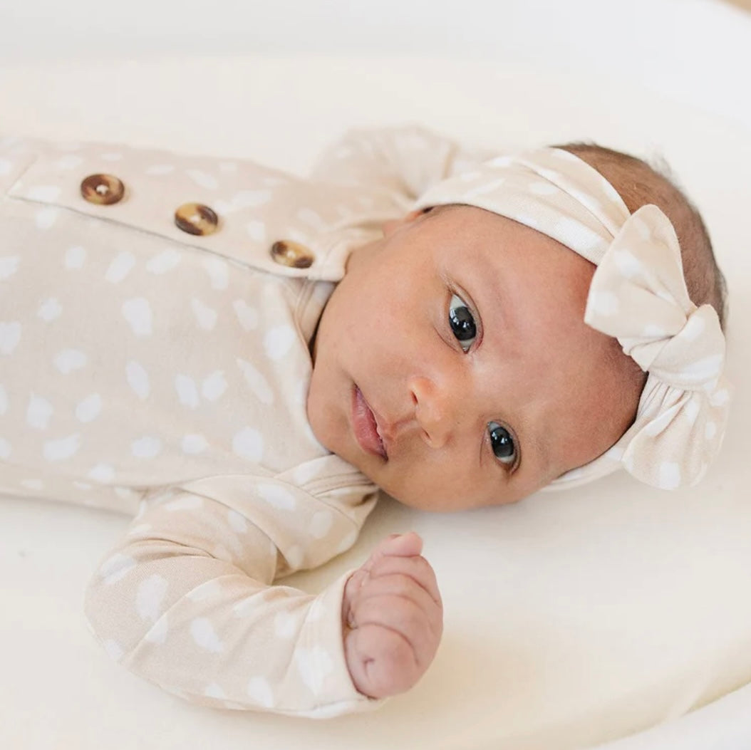 Bamboo Spotted Bow Headband || Sand + White