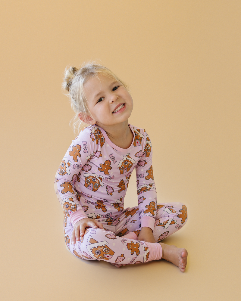 Christmas Kids Bamboo Two Piece Set | Gingerbread Cookies: 2T