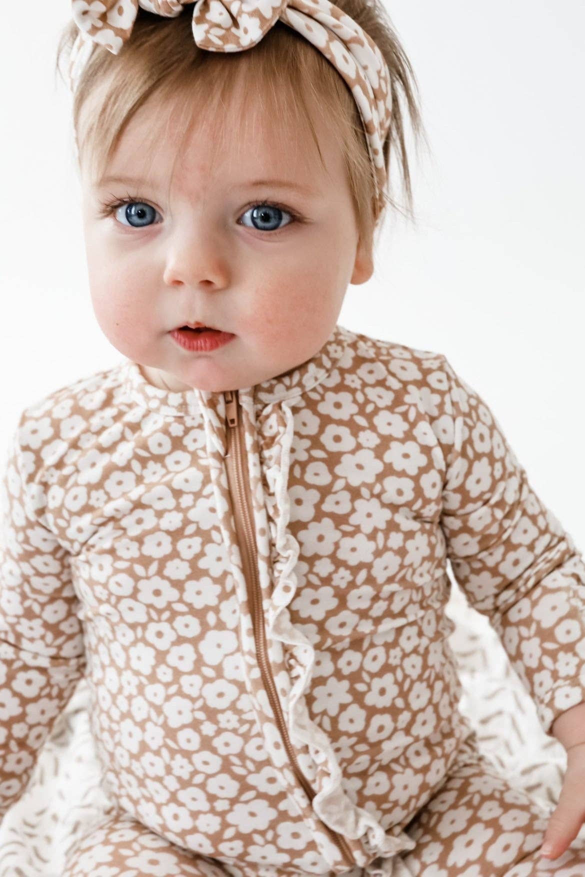 Ruffle Zipper One Piece - Mocha Ditsy Floral: 0-3 Months