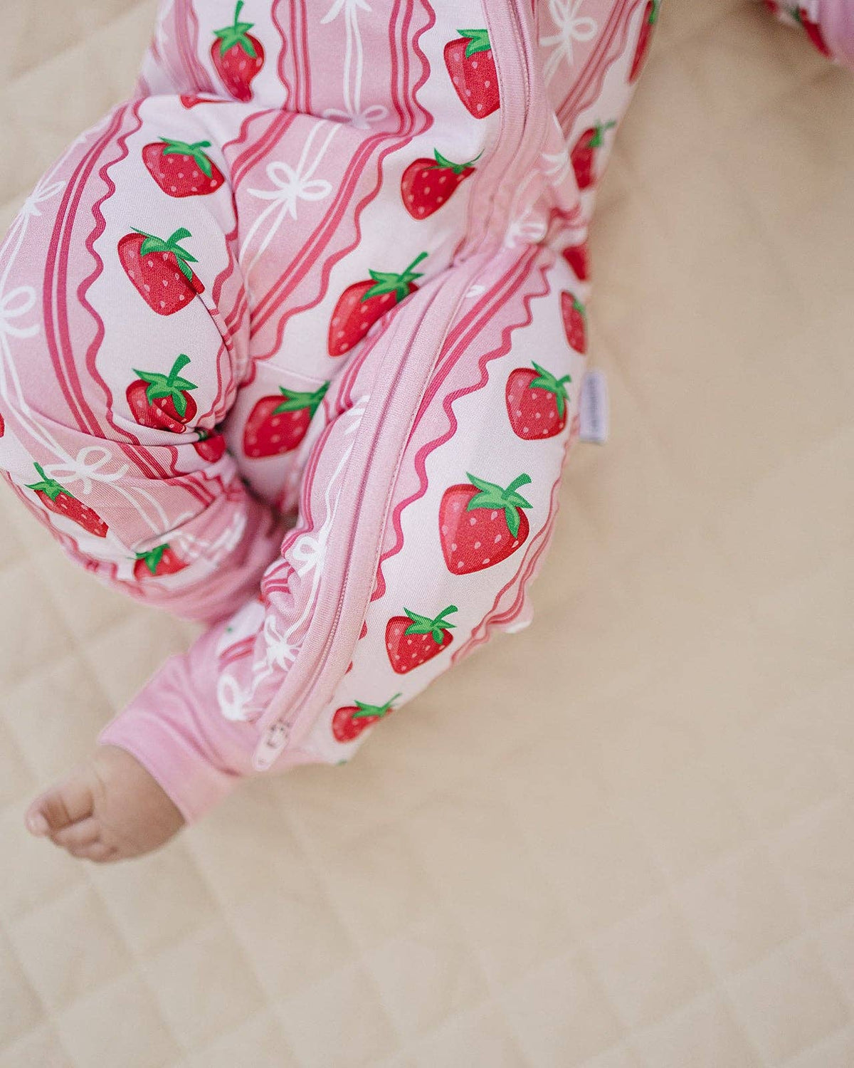 Bamboo Zip Romper | Strawberry: 18-24M