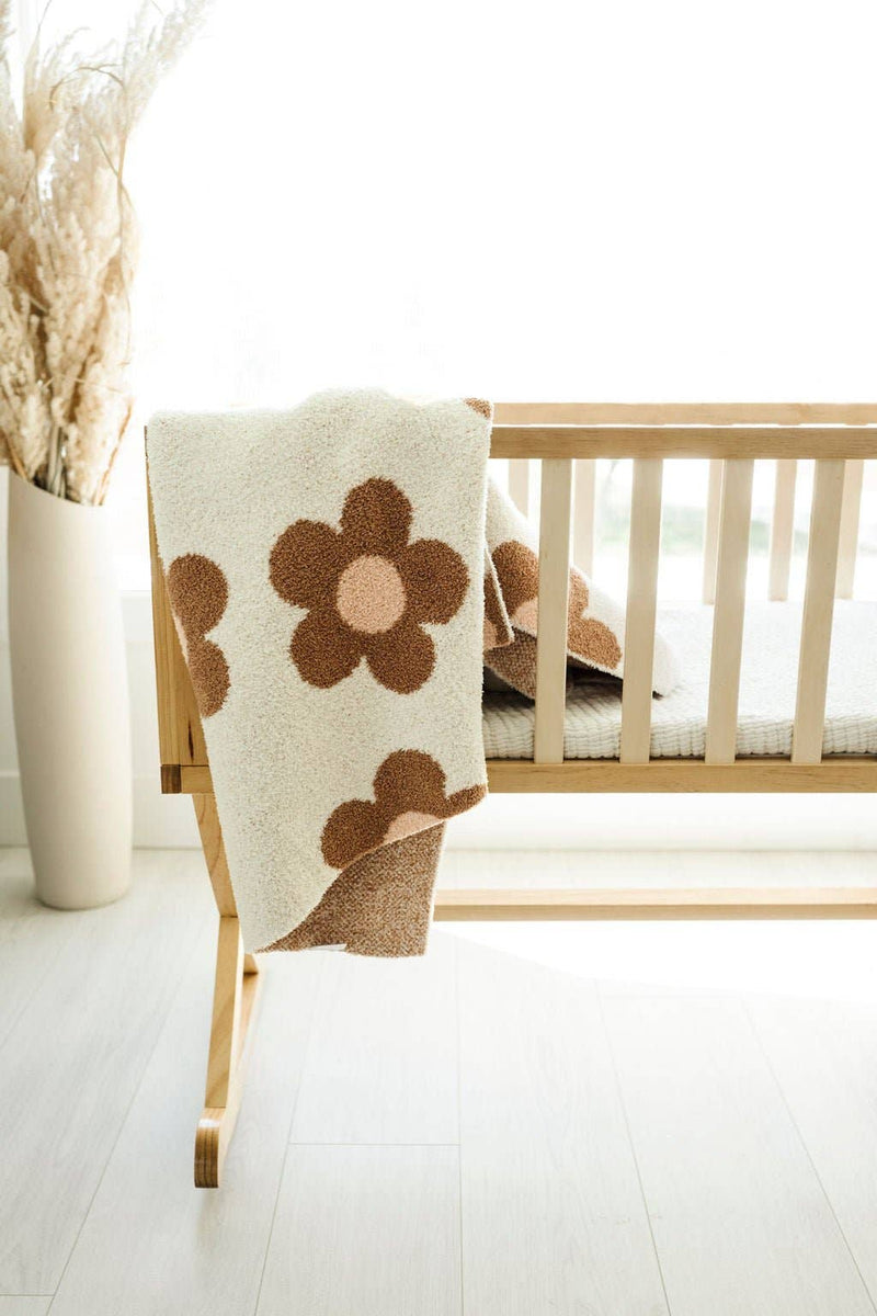 Daisy Plush Blanket - Caramel & Pink: Large 58" x 68"