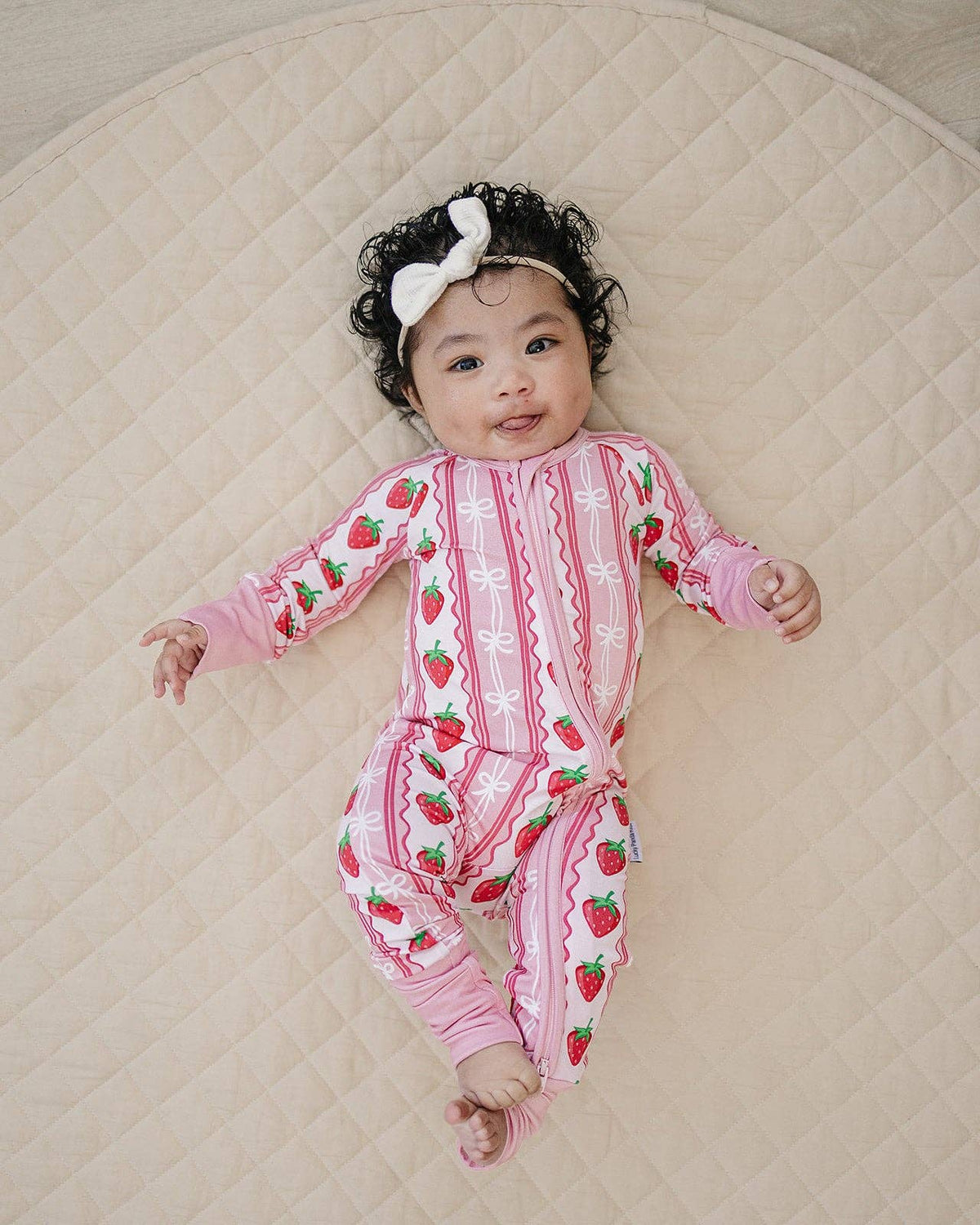 Bamboo Zip Romper | Strawberry: 0-3M
