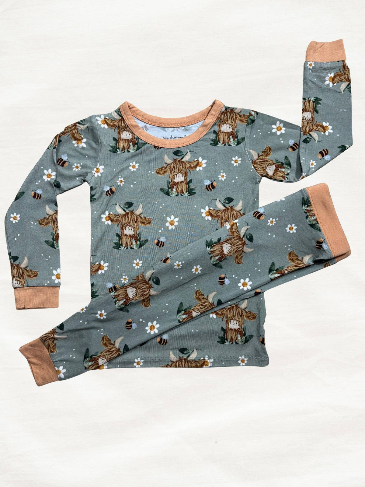 Daisy Mae Highland Cow Two Piece Pajama: 7/8