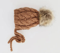 Aspen Cable Knit Bonnet || Pecan