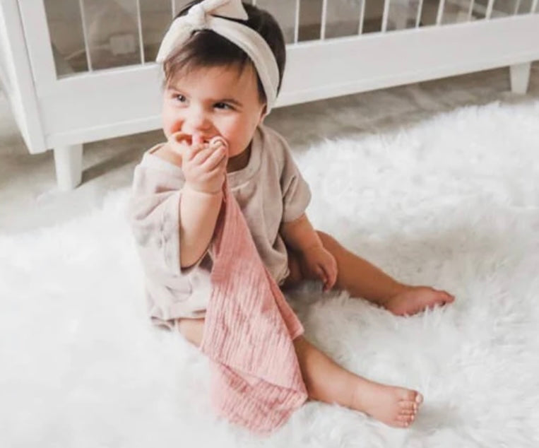 Muslin Teething Ring || Blush