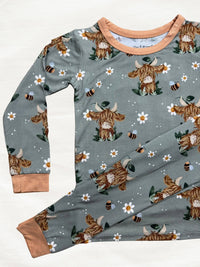Daisy Mae Highland Cow Two Piece Pajama: 6